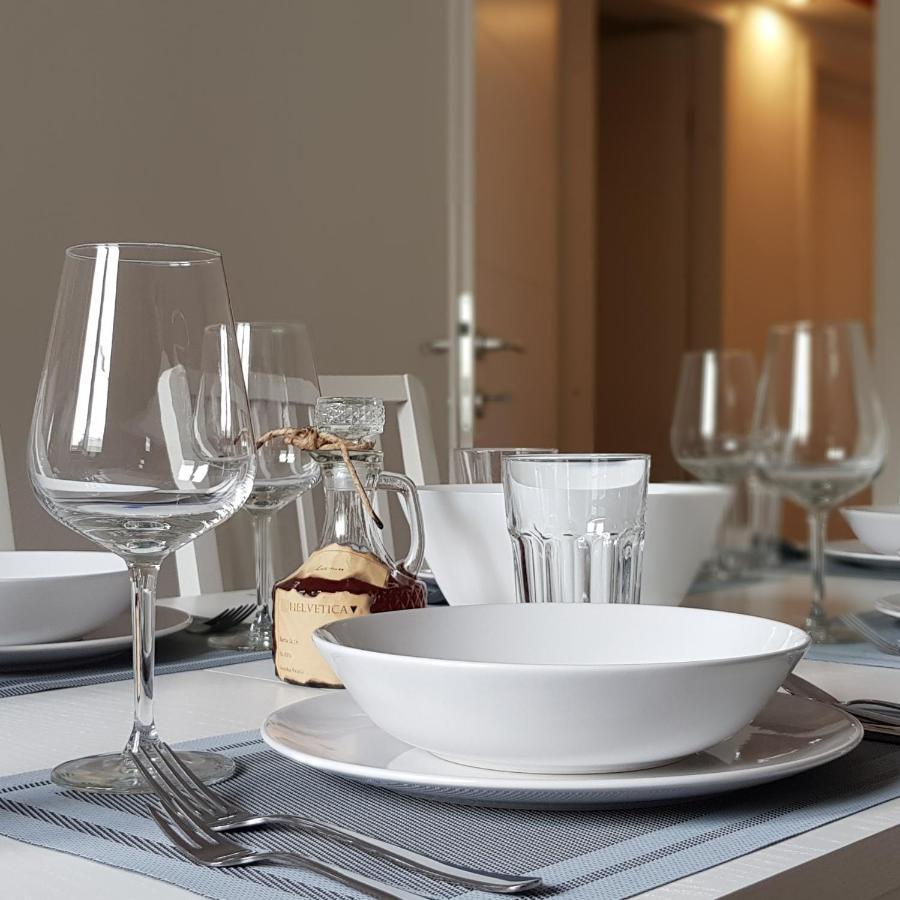 Villa Neptune Apartments ヴルボスカ エクステリア 写真