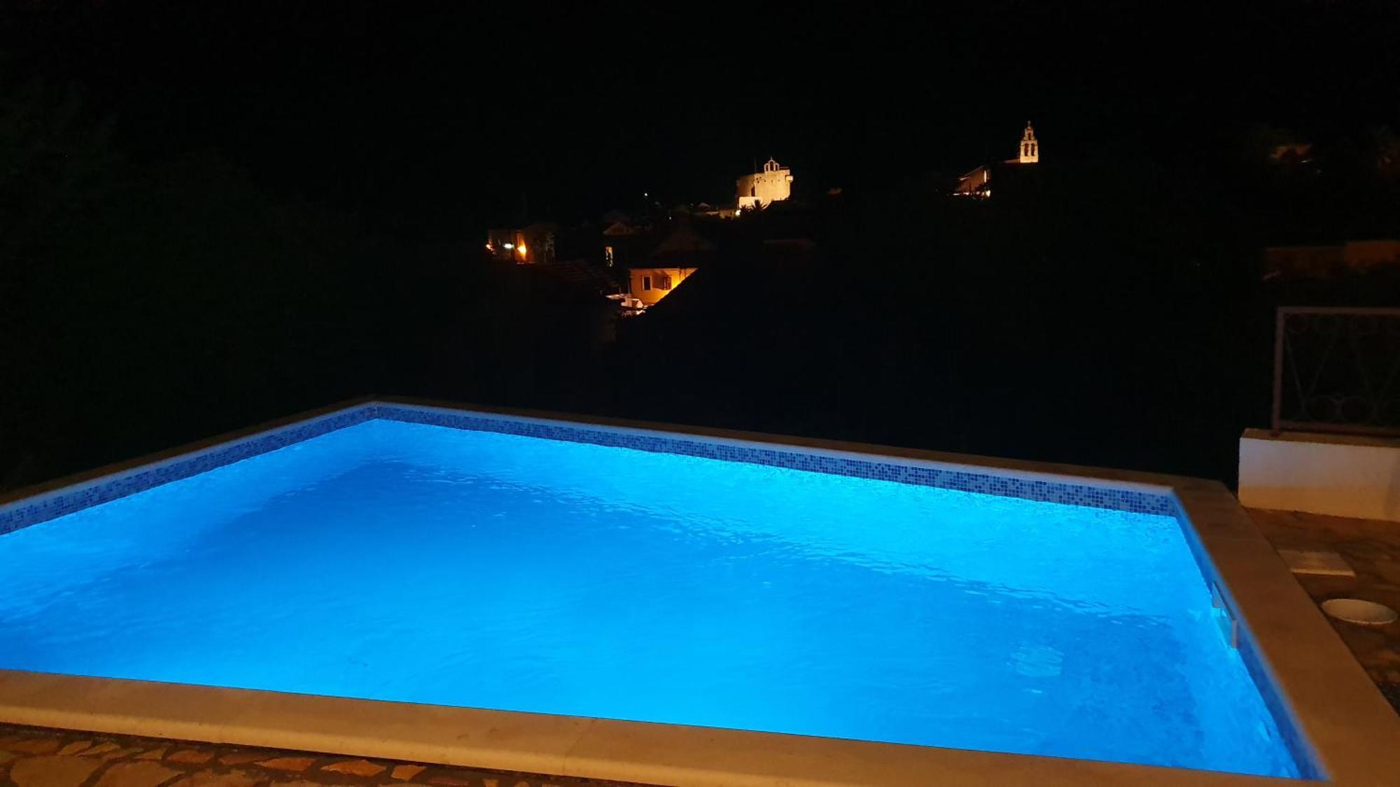 Villa Neptune Apartments ヴルボスカ エクステリア 写真